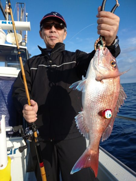 鷹王丸 釣果