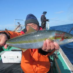 真祐丸 （しんゆうまる） 釣果