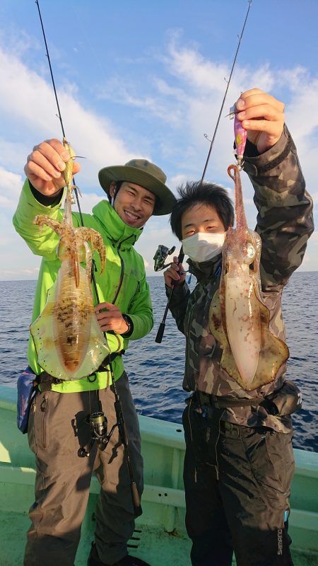 幸栄丸 釣果 富山 ティップラン アオリイカ ジギング船 釣り船 釣果情報サイト カンパリ
