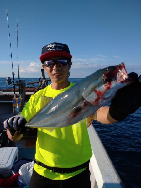 鷹王丸 釣果