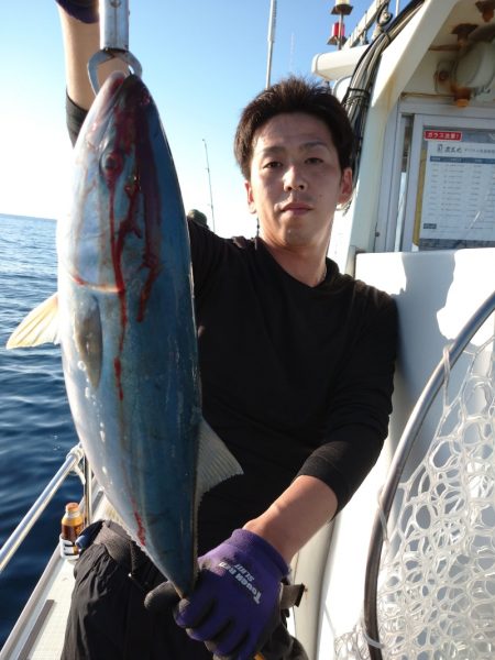 鷹王丸 釣果