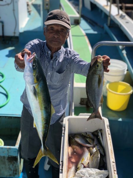 丸万釣船 釣果