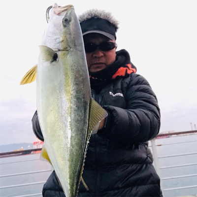 コスモスクエア釣果 大阪府 大阪南港 ショアジギング ハマチ イナダ 陸っぱり 釣り 魚釣り 釣果情報サイト カンパリ