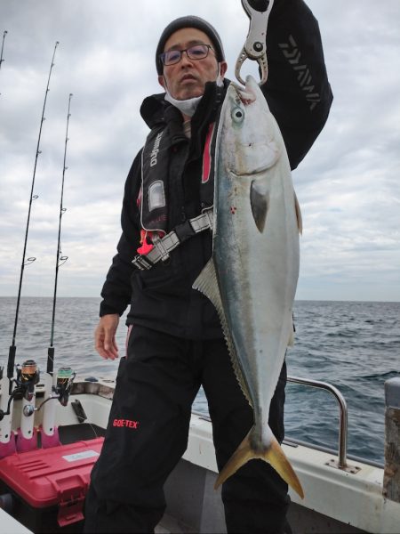 鷹王丸 釣果