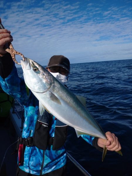 鷹王丸 釣果