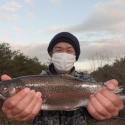 フィッシングレイクたかみや 釣果