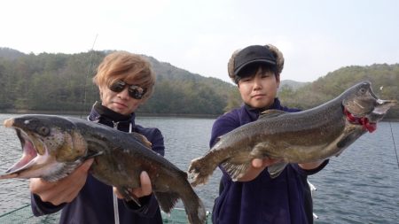 フィッシングレイクたかみや 釣果