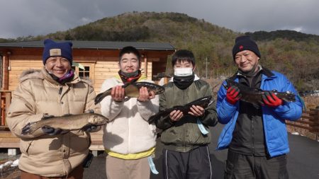 フィッシングレイクたかみや 釣果