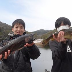 フィッシングレイクたかみや 釣果