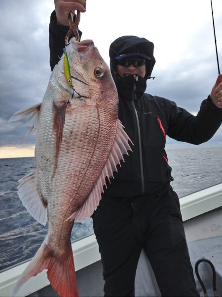 鷹王丸 釣果