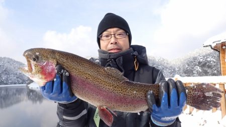 フィッシングレイクたかみや 釣果