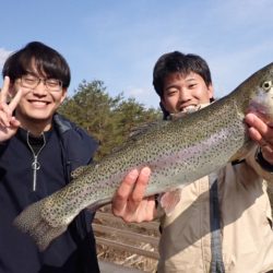 フィッシングレイクたかみや 釣果