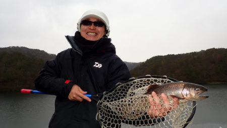 フィッシングレイクたかみや 釣果