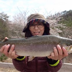 フィッシングレイクたかみや 釣果