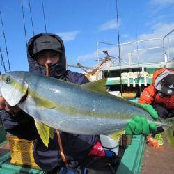 真祐丸 （しんゆうまる） 釣果