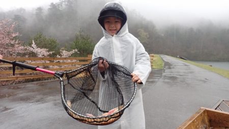 フィッシングレイクたかみや 釣果