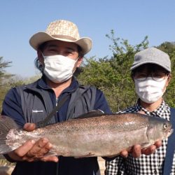 フィッシングレイクたかみや 釣果