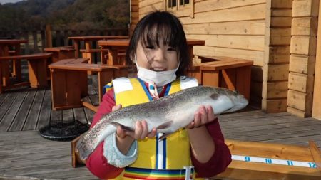 フィッシングレイクたかみや 釣果