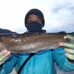 フィッシングレイクたかみや 釣果