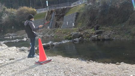 アマゴ釣り(管理釣り場)