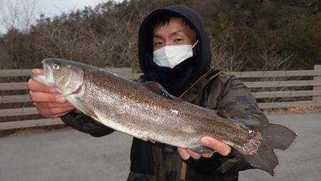 フィッシングレイクたかみや 釣果