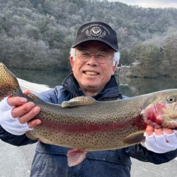 フィッシングレイクたかみや 釣果