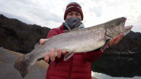 フィッシングレイクたかみや 釣果