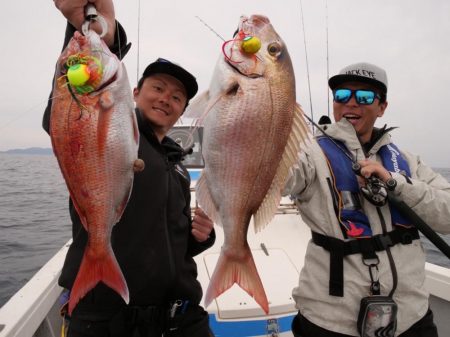 【フリースライド】鹿児島・錦江湾口、春のノッコミ真鯛をバルキーカーリーで大爆釣‼︎