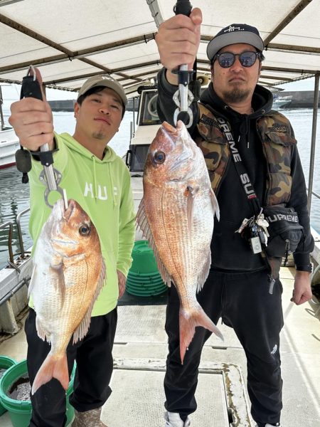 ４月７日（日）（大潮）の釣果（マダイ５１cmなど船中２匹）