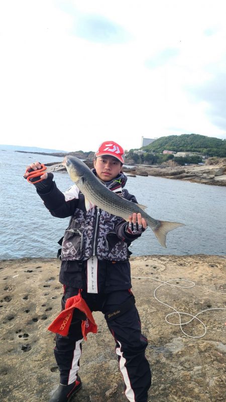 和歌山市江(吉丸渡船)の磯で夜釣り