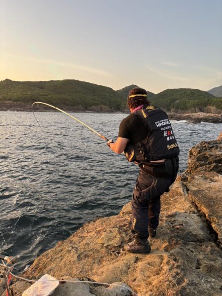 和歌山市江（吉丸渡船）で磯夜釣り