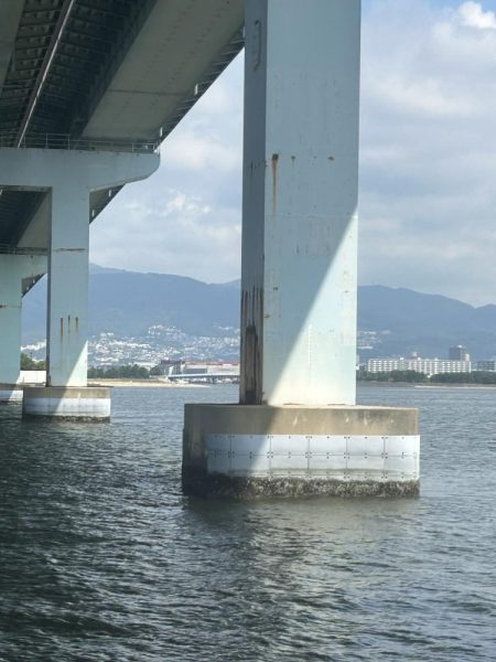 導流堤渋いなりに〜橋脚遊び