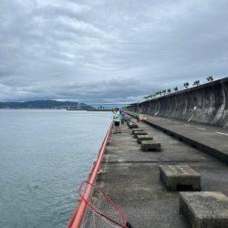 平磯海釣り公園へ