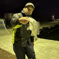 爆風で寒いけど釣り納め