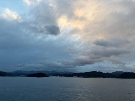 雨のち曇り時々晴れ