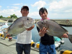 絢美丸 釣果