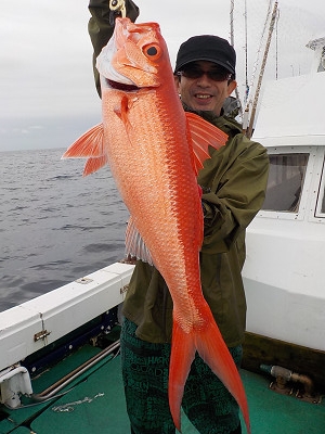 明日丸 釣果